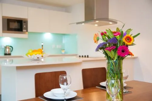 Cleyro Serviced Apartments - Finzels Reach photo 89