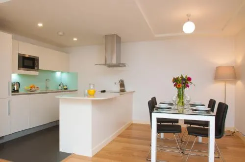 Cleyro Serviced Apartments - Finzels Reach photo 95