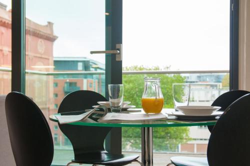 Cleyro Serviced Apartments - Finzels Reach photo 160