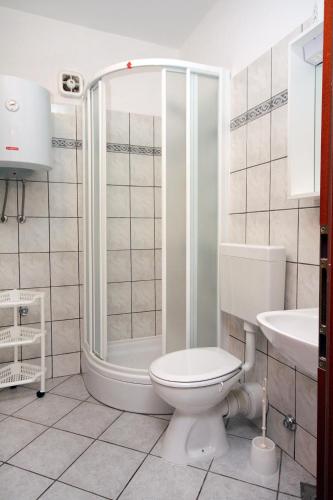 Apartments by the sea Mastrinka, Ciovo - 4836