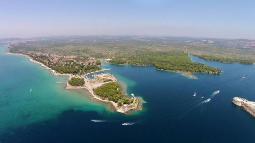 Apartments by the sea Jadrija, Sibenik - 6147