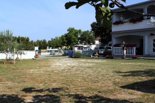 Zahrada ubytování Apartments with parking space Seline, Paklenica - 6603