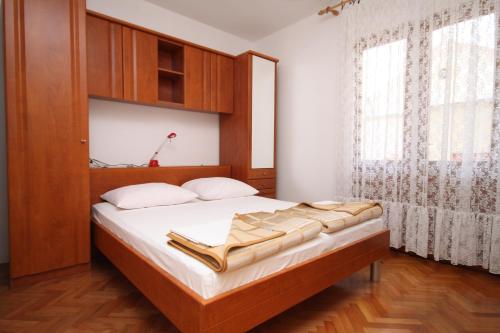 Apartments by the sea Seline, Paklenica - 6544