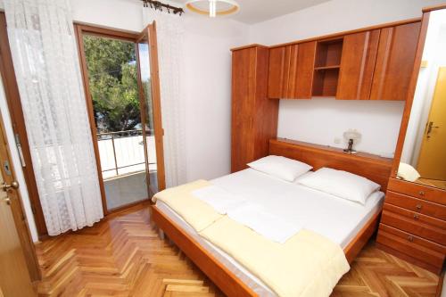 Apartments by the sea Seline, Paklenica - 6544
