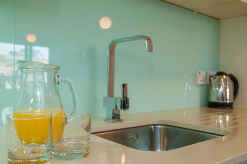 Cleyro Serviced Apartments - Finzels Reach photo 175