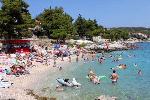 Apartments with parking space Businci, Ciovo - 14010