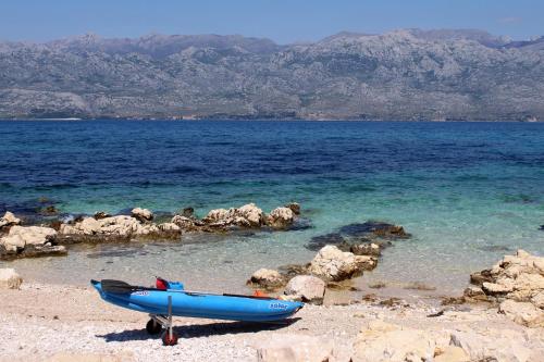 Zdjęcie z galerii obiektu Apartments by the sea Razanac, Zadar - 14229 w Ražancu