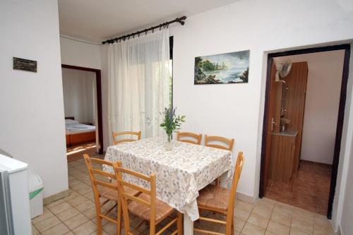 Fotografie z fotogalerie ubytování Apartment Suha Punta 5050a v Rabu