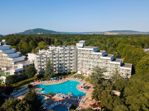 Bazén v ubytování Hotel Laguna Garden nebo v jeho okolí