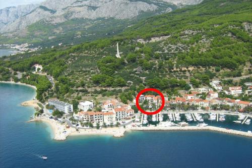 Apartment Podgora 6705b