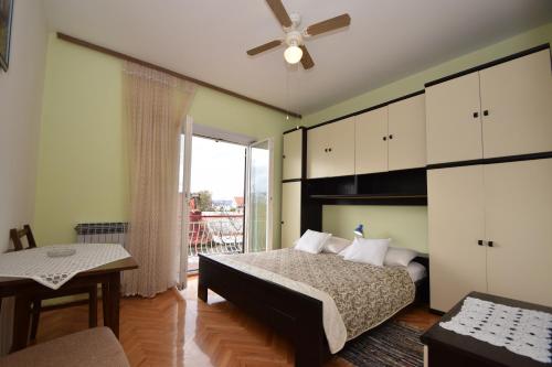 Apartment Starigrad 6594a
