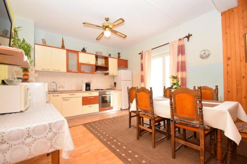 Apartment Starigrad 6594a