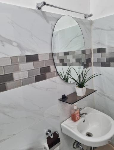 Un baño de Simply Ur Home in Lucena