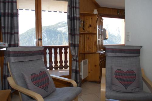 Alexandra - Appartement 4 pers - Chatel Reservationにあるシーティングエリア