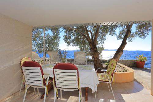 Apartments by the sea Okrug Donji, Ciovo - 6859