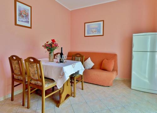 Apartments by the sea Supetarska Draga - Donja, Rab - 4954