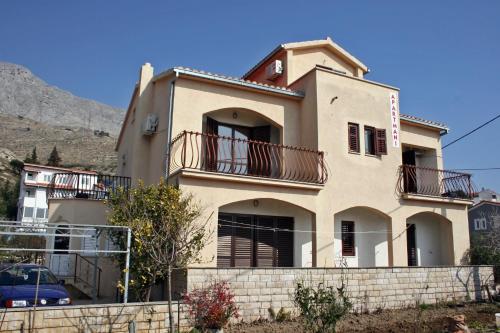 Apartments by the sea Duce, Omis - 4852