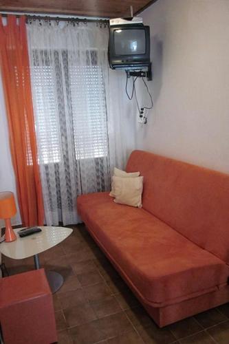 Family-friendly apartments with swimming pool Mundanije, Rab - 5072
