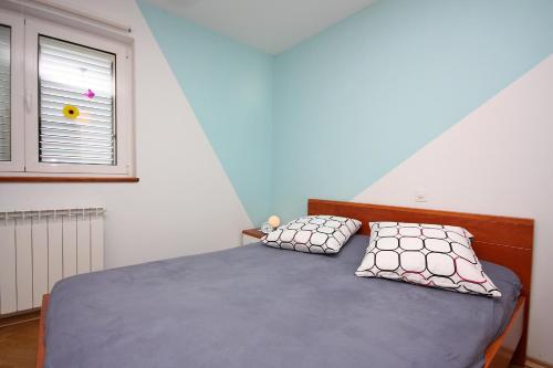 Apartments and rooms by the sea Barbat, Rab - 5068
