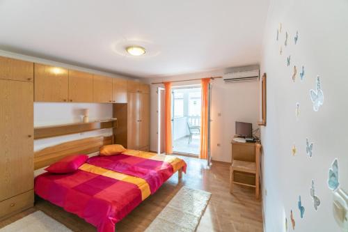Apartments and rooms by the sea Palit, Rab - 5010