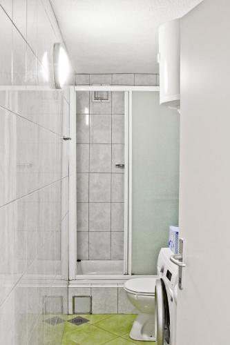 Apartments by the sea Podgora, Makarska - 6788