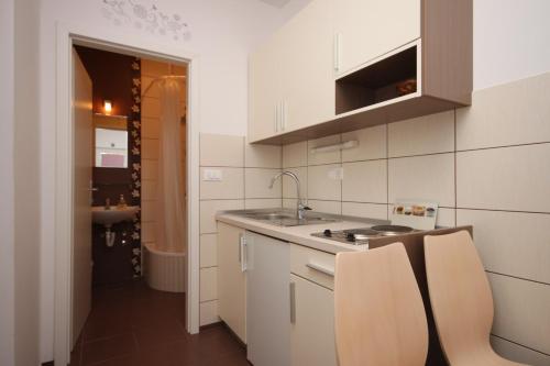 Apartments with parking space Podgora, Makarska - 6911