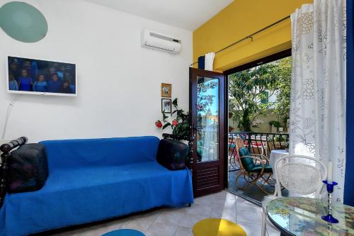 Ruang duduk di Apartments with parking space Makarska - 6909