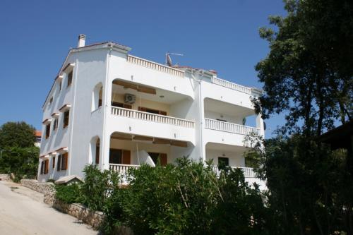 Το κτήριο όπου στεγάζεται  το διαμέρισμα