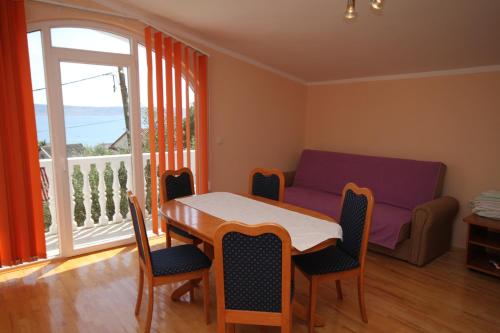 Ruang duduk di Apartments with a parking space Starigrad, Paklenica - 6563