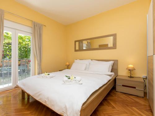 Apartments with parking space Porec - 6922