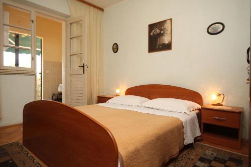 Apartments by the sea Podgora, Makarska - 6670