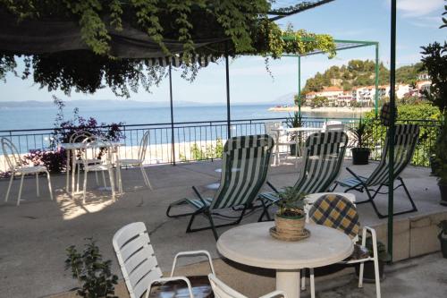 Apartments by the sea Podgora, Makarska - 6836