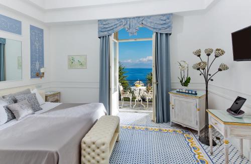 Gallery image of Luxury Villa Excelsior Parco in Capri