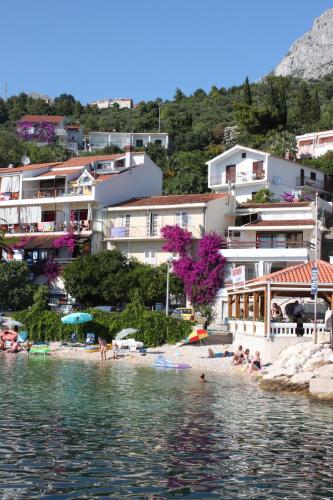 Apartments by the sea Podgora, Makarska - 6787