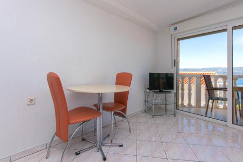 Apartments with WiFi Stanici, Omis - 19941
