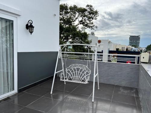 Балкон или терраса в Nam Hy 1 Hotel