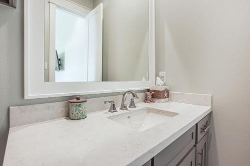 Φωτογραφία από το άλμπουμ του Seashells By The Seashore home σε Bolivar Beach