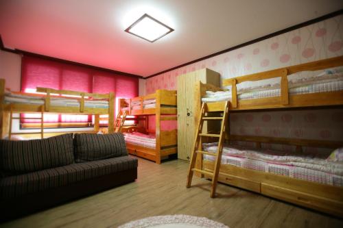 Gallery image of Green Guesthouse in Gwangju