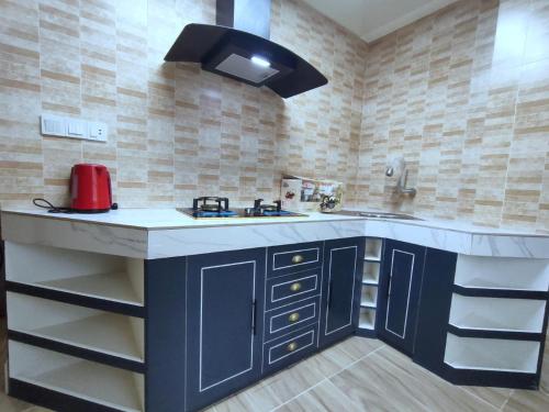 Kuchyň nebo kuchyňský kout v ubytování Britannia Beach Resort- Inani Beach, Cox'sbazar