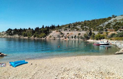 Fotografie z fotogalerie ubytování Apartments with a parking space Tribanj, Paklenica - 18136 v destinaci Starigrad-Paklenica