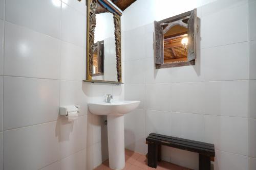 Ένα μπάνιο στο Katang - Katang Guest House
