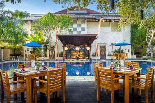 Bazén v ubytování Best Western Kuta Villa nebo v jeho okolí