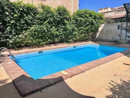 Peaceful 5BR Villa + 4Bath w/ Private Pool