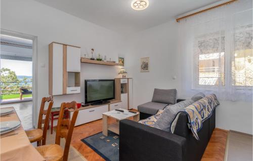 1 Bedroom Awesome Apartment In Crikvenica