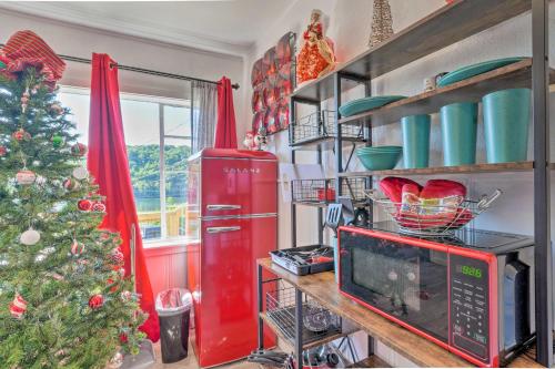 Gallery image of Cozy Rockaway Beach Studio with Lake View! in Rockaway Beach