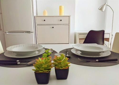 Zdjęcie z galerii obiektu Precioso apartamento céntrico con parking privado w mieście Torremolinos