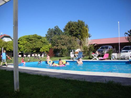 Bazén v ubytování Laguneclub - Su casa de campo nebo v jeho okolí