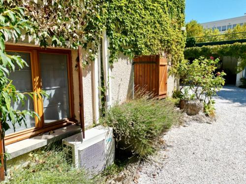 Zahrada ubytování B&B "Clos Feuillat"