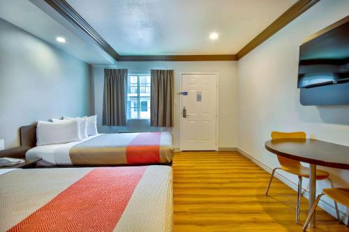 Gallery image of Motel 6 Gardena in Gardena