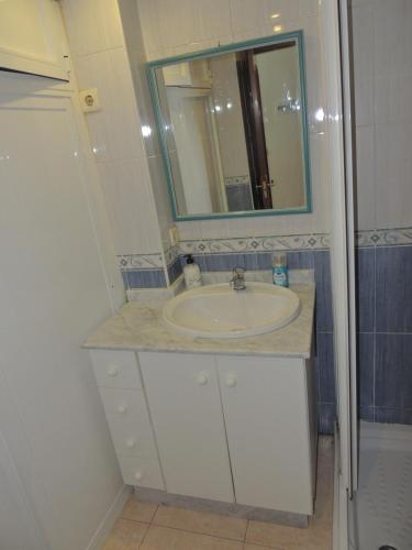 Ένα μπάνιο στο Estudio en playa de Fuengirola wifi